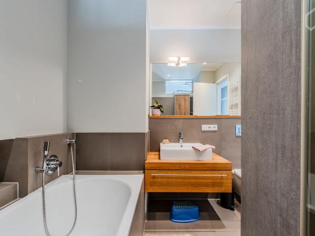 Bright, quiet studio in Fully furnished apartment in Prenzlauer Berg, Berlin Amsterdam Apartments for Rent