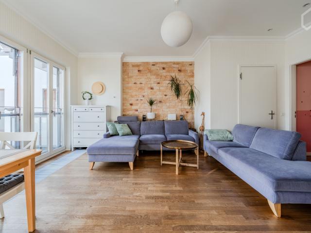 Bright, quiet studio in Fully furnished apartment in Prenzlauer Berg