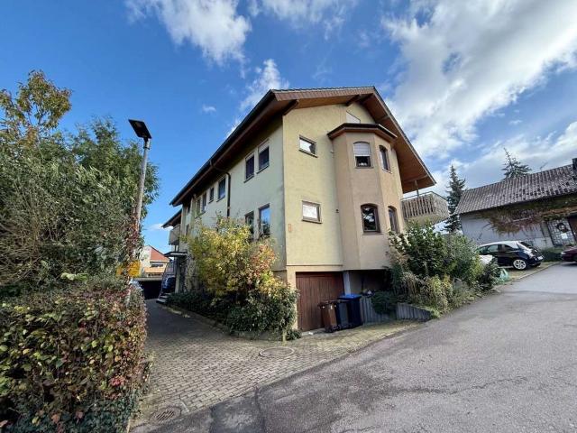 Bright & Quiet Top Floor Apartment in Heilbronn Böckingen 47 m², Heilbronn Amsterdam Apartments for Rent