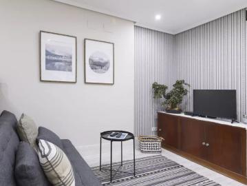 Bright room to rent in large 5 bedroom apartment in lively Indautxu