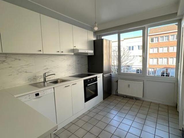 Bright renovated apartment for rent in Auderghem