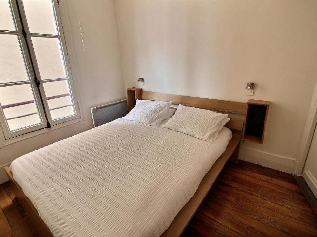 Bright renovated apartment in the heart of Paris, Paris Amsterdam Apartments for Rent