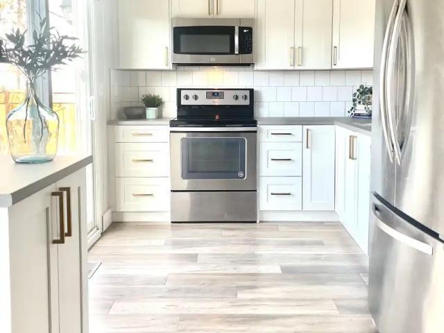 Bright & Renovated 3 Bed Home in Summerhill