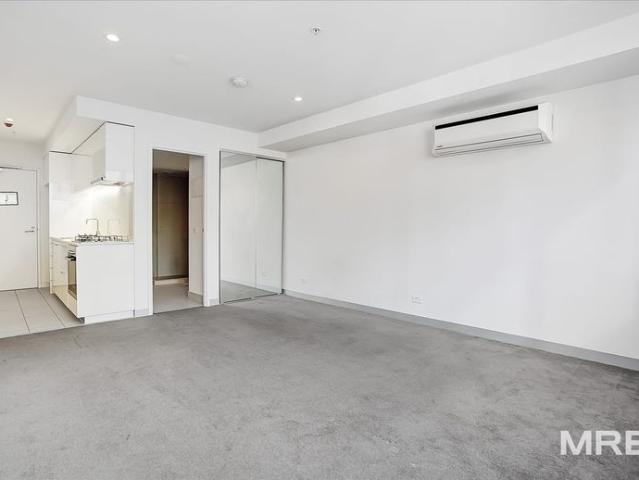Bright with views and oh so central!