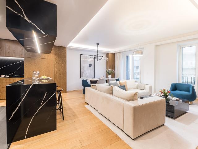 Bright three bedroom apartment in San Sebastián