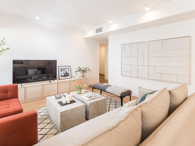 Bright three bedroom apartment near the Bernabéu