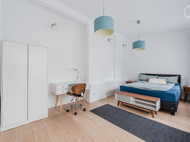 Bright three room apartment, Berlin Amsterdam Apartments for Rent