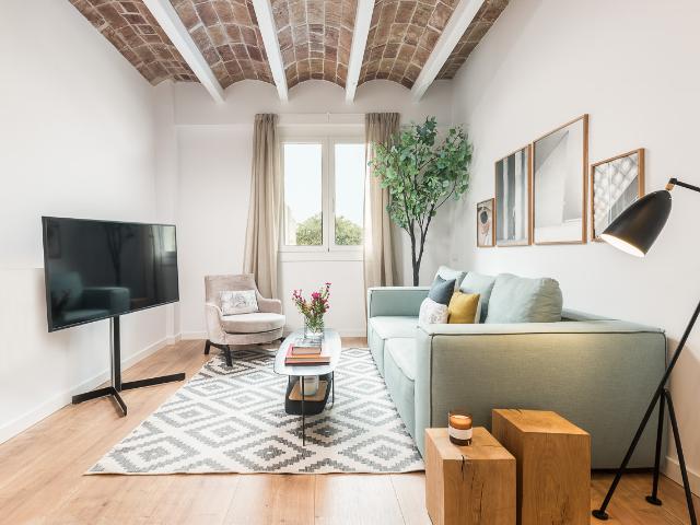 Bright two bedroom apartment in Les Corts