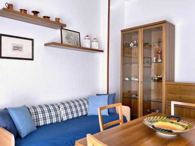 Bright Two Bedroom Apartment with Terrace near Bologna Fair, Bologna Amsterdam Apartments for Rent