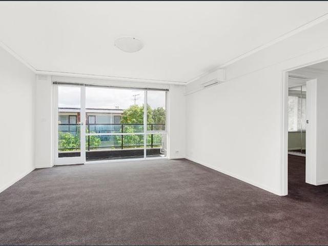 Bright Two Bedroom Gem in Prime Caulfield Location | FLARE REAL ESTATE