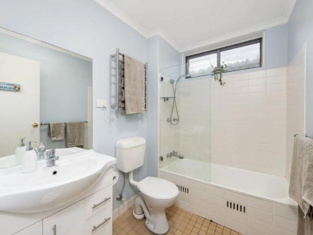 Bright two bedroom townhouse