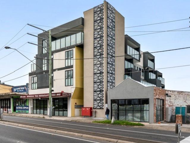 Bright Unit In Transit Hub