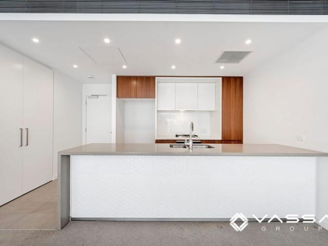 Brighten Large 2 Bedrooms 2 Baths 1 Parking developed by Mirvac For Rent