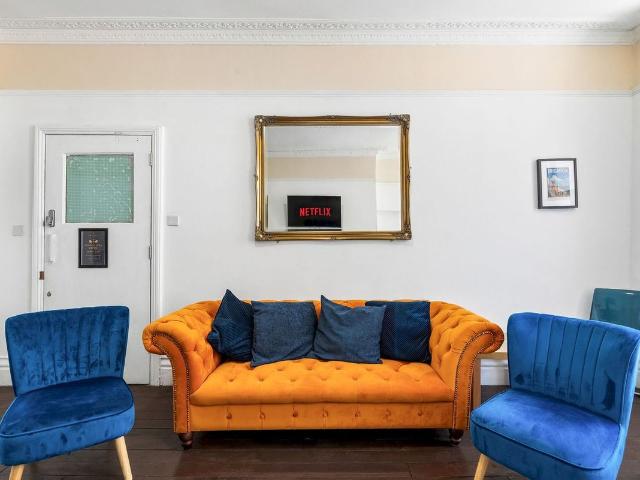 Brighton BN1, 1 bed flat to rent, £1,294 pcm | PrimeLocation
