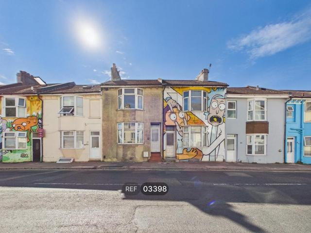Brighton BN2 5 bed terraced house to rent £2,450 pcm £565 pw