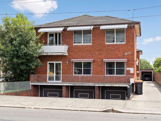 Brighton le sands, 1/40 Moate Avenue