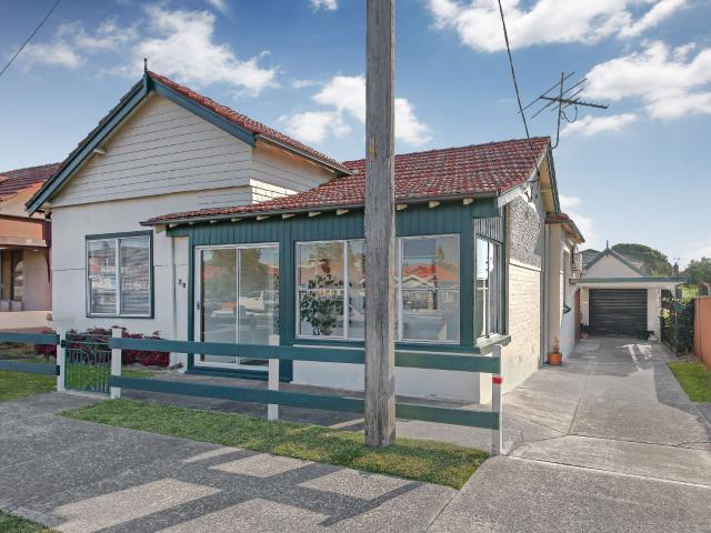 Brighton le sands, 30 General Holmes Drive