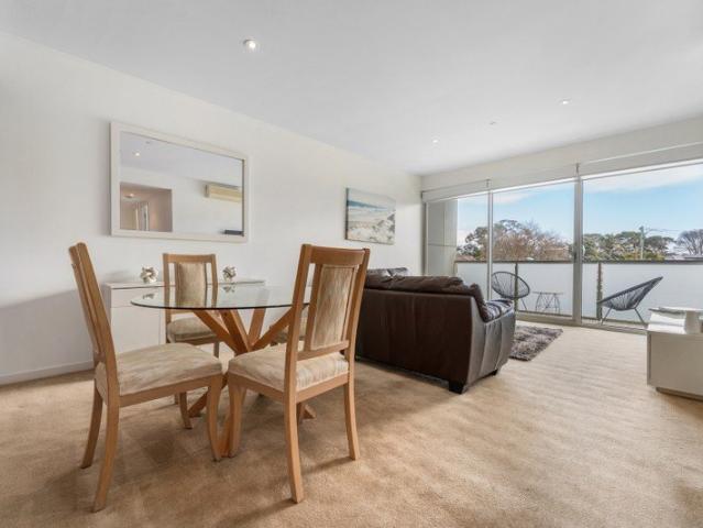 Brighton Lifestyle Awaits Spacious 2 Bedroom, 2 Bathroom Apartment