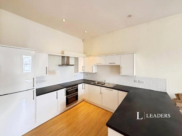 Brighton Place, Brighton, East. 2 bed flat to rent £1,750 pcm £404 pw