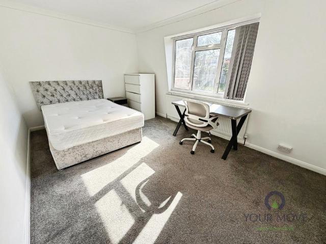 Brighton Road, Coulsdon CR5 1 bed in a house share to rent £850 pcm £196 pw