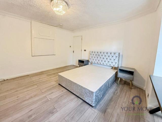 Brighton Road, Coulsdon CR5 1 bed in a house share to rent £1,000 pcm £231 pw