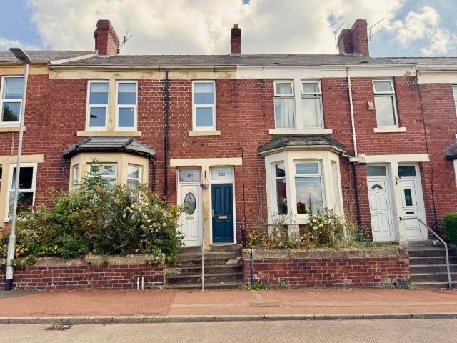 Brighton Road, Gateshead NE8, 2 bed flat to rent, £800 pcm | PrimeLocation