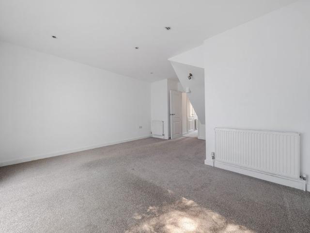 Brighton Road, Godalming, Surrey, GU7