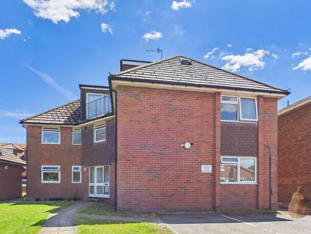 Brighton Road, Lancing BN15, 1 bed flat to rent, £1,100 pcm | PrimeLocation
