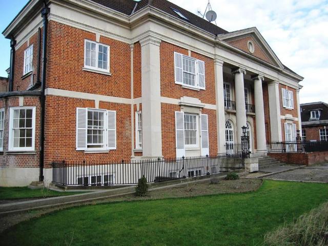 Brighton Road, Purley 1 bed apartment to rent £1,400 pcm £323 pw