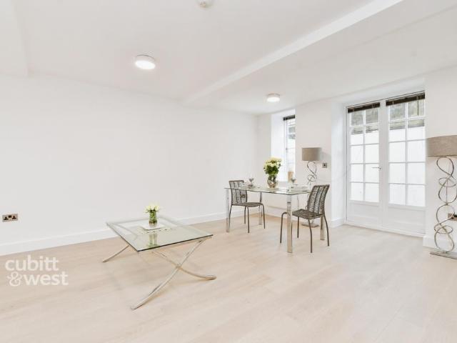 Brighton Road, Purley CR8 1 bed flat to rent £1,500 pcm £346 pw