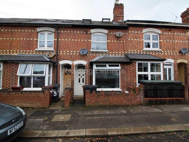 Brighton Road, Reading 6 bed terraced house to rent £3,600 pcm £831 pw