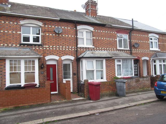 Brighton Road, Reading RG6, 4 bed terraced house to rent, £2,200 pcm | PrimeLocation
