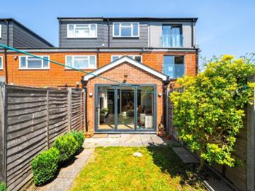 Brighton Road, Surbiton KT6 4 bed terraced house to rent £3,500 pcm £808 pw