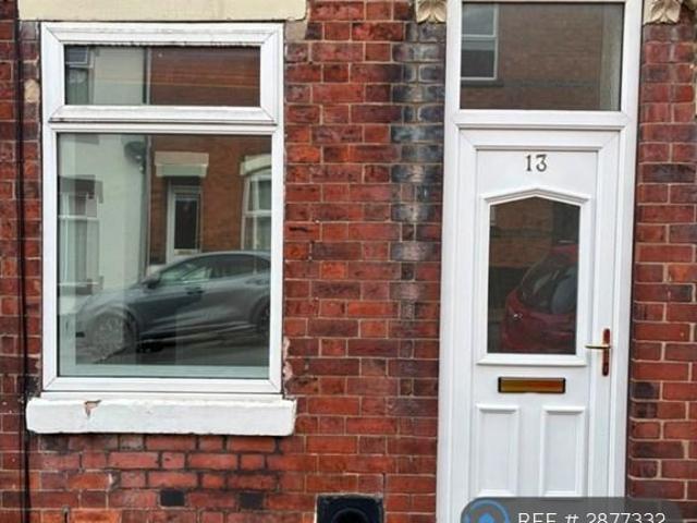Brighton St, Stoke On Trent, ST4 2 bed flat to rent £750 pcm £173 pw