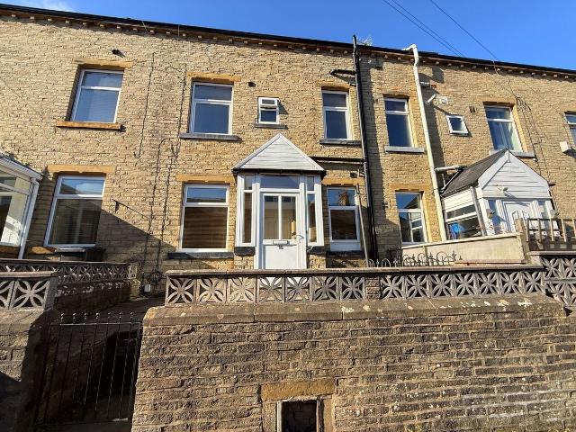 Brighton Street, Halifax HX3, 3 bed terraced house to rent, £745 pcm | PrimeLocation