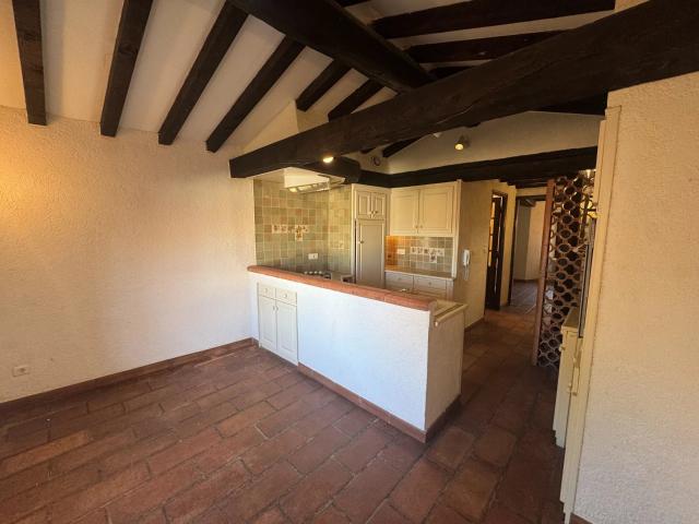 BRIGNON, maison de village avec trois chambres et terrasse 82m² Brignon