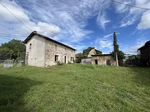 Brigueuil 16420 Achat / Vente maison 2 pièces t2 au dernier étage