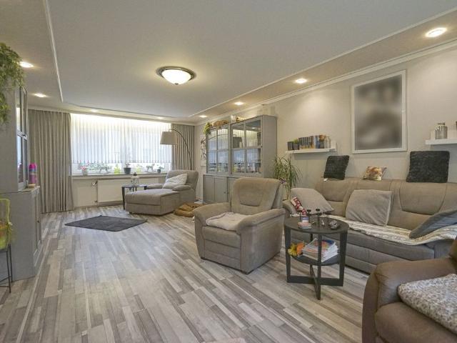 Brilon Hoppecke: Moderne Doppelhaushälfte mit viel Platz für Ihre Familie!