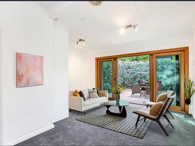 Brilliant Bondi Home seconds to Beach Bondi + AC Available Now