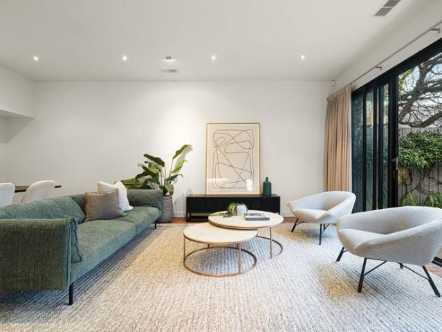 Brilliant Bayside Living on a Single Level