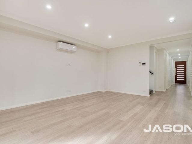 BRILLIANT FAMILY HOME READY FOR YOU!