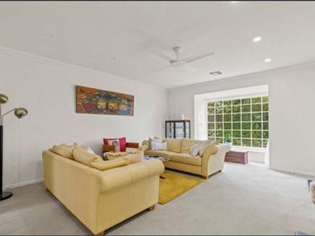 Brilliant Location Charming Home Fully Furnished