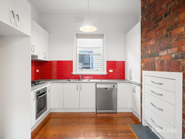Brilliant Location, Timeless Charm