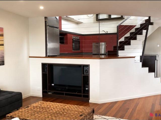 Brilliantly Located Loft Apartment on Beaton!