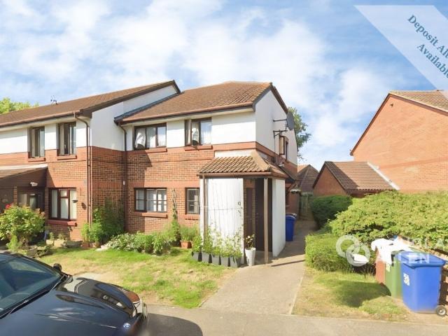 Brimfield Road, Purfleet RM19, 2 bed maisonette to rent, £1,450 pcm | PrimeLocation
