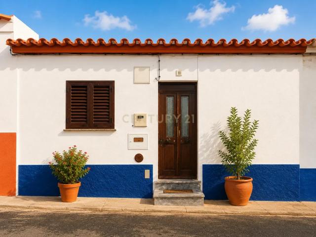 BRINCHES SERPA BEJA.MOardia T2 em Brinches, Serpa.2 Quartos e Quintal