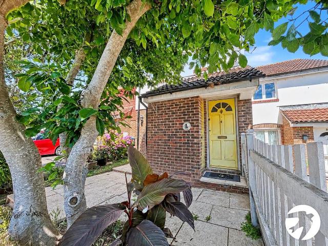 Brindley Close, Bexleyheath DA7, 1 bed flat to rent, £1,350 pcm | PrimeLocation
