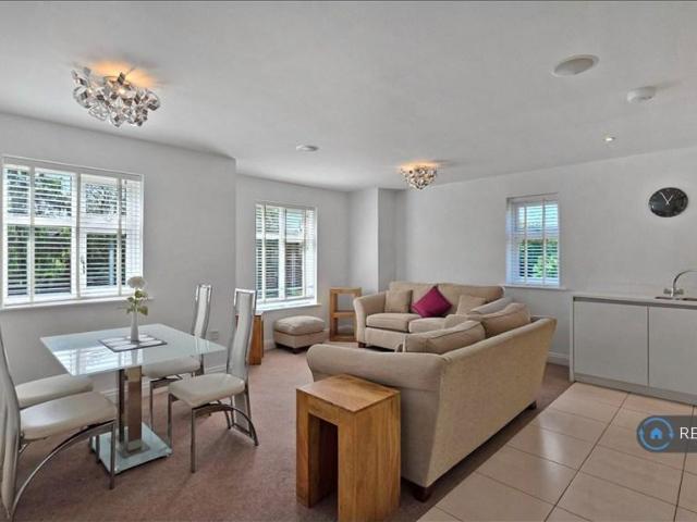 Brindley House, Worsley, Manchester, M28 2 bed flat to rent £1,450 pcm £335 pw