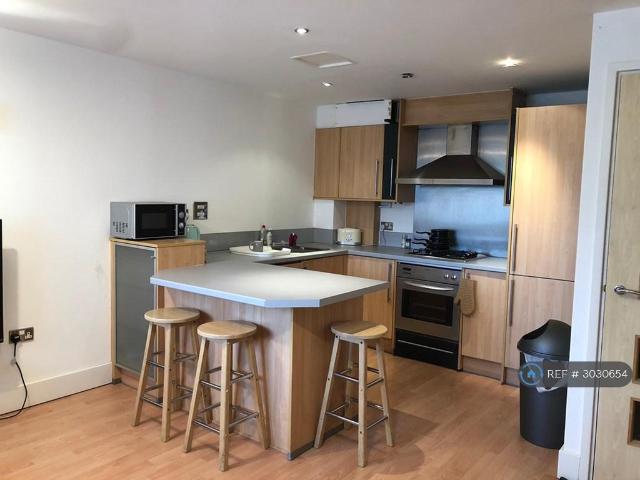 Brindley Point Apartments, Birmingham. 1 bed in a flat share to rent £665 pcm £153 pw