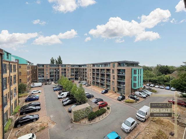 Brindley Place, Uxbridge UB8, 1 bed flat to rent, £1,500 pcm | PrimeLocation